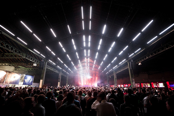 photo of a gig during nuits sonores festival in Lyon 